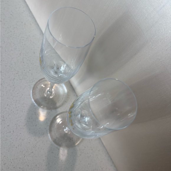 Mr. & Mrs. -2 Piece Set- Wedding- Gold Lettered Clear Champagne Glasses - Picture 5 of 5